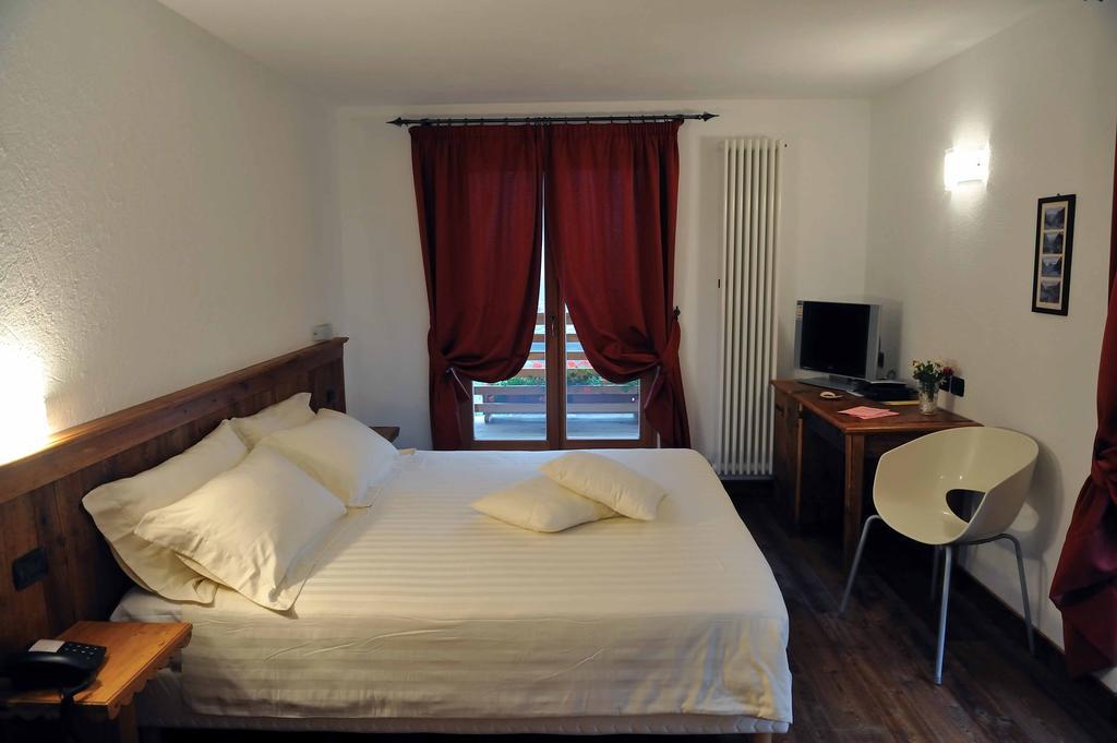 Ellex Eco Hotel Грессоней-ла-Трините Номер фото