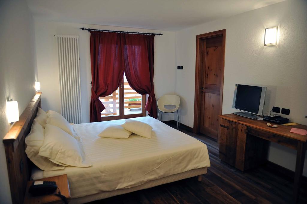 Ellex Eco Hotel Грессоней-ла-Трините Номер фото